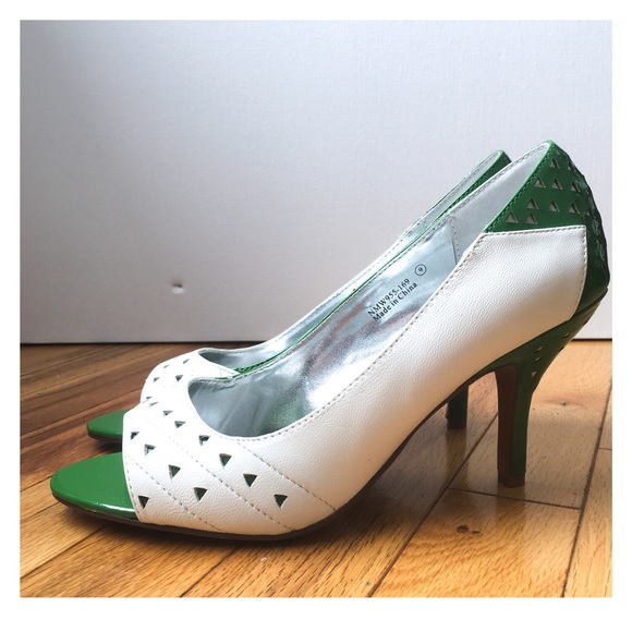 Naughty Monkey “Slice of Life” open toe heel - Picture 2 of 5